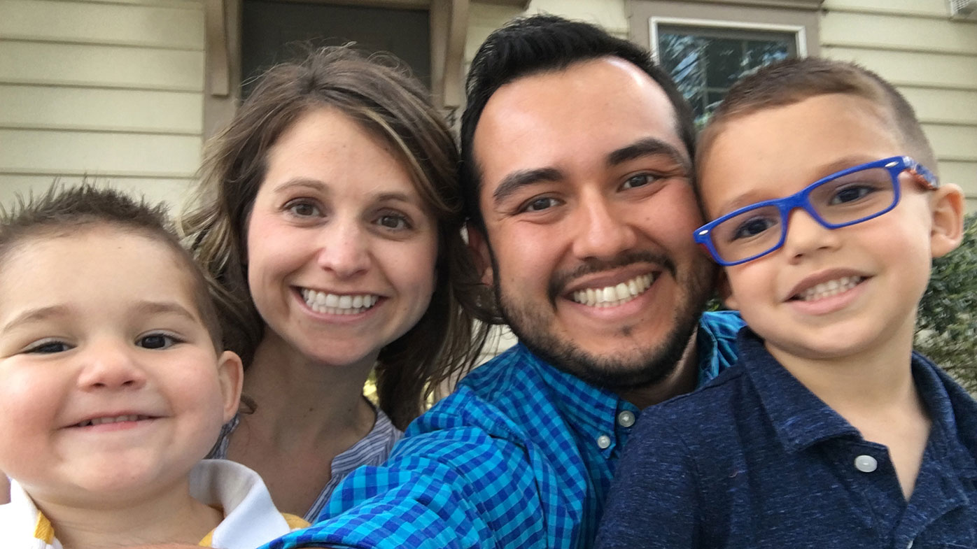 Daniel Mendez, Associate Director, Enterprise & Leader Communication in Bristol Myers Squibb, vive a Lawrenceville nel New Jersey con la moglie Kendall e i figli Mateo (l) e Camilo.