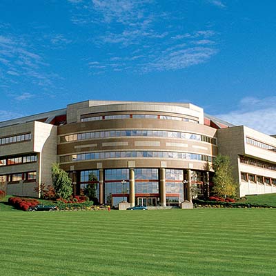 BRISTOL-MYERS RESEARCH COMPLEX OPENS BRISTOL-MYERS RESEARCH COMPLEX OPENS